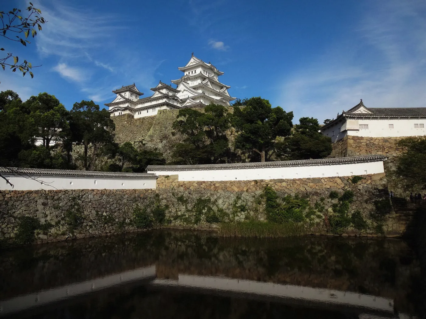 Himeji Castle in autumn colour seen from the grounds, Himeji, Japan